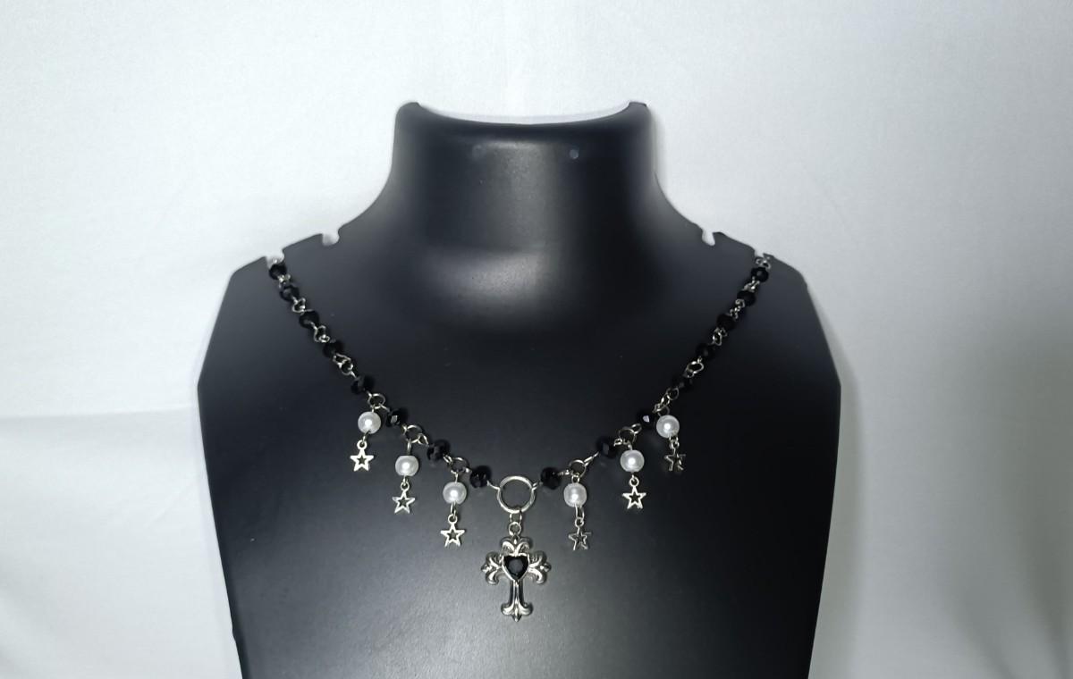 Gothic Black Cromeheart